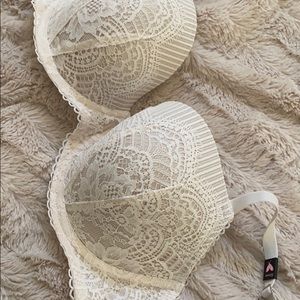 NWOT VS dream angels lace demi bra